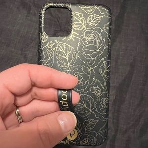 iPhone 11 Loopy Case